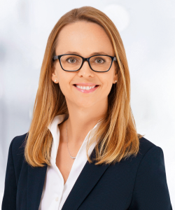 Claudia Hamitaga Ref